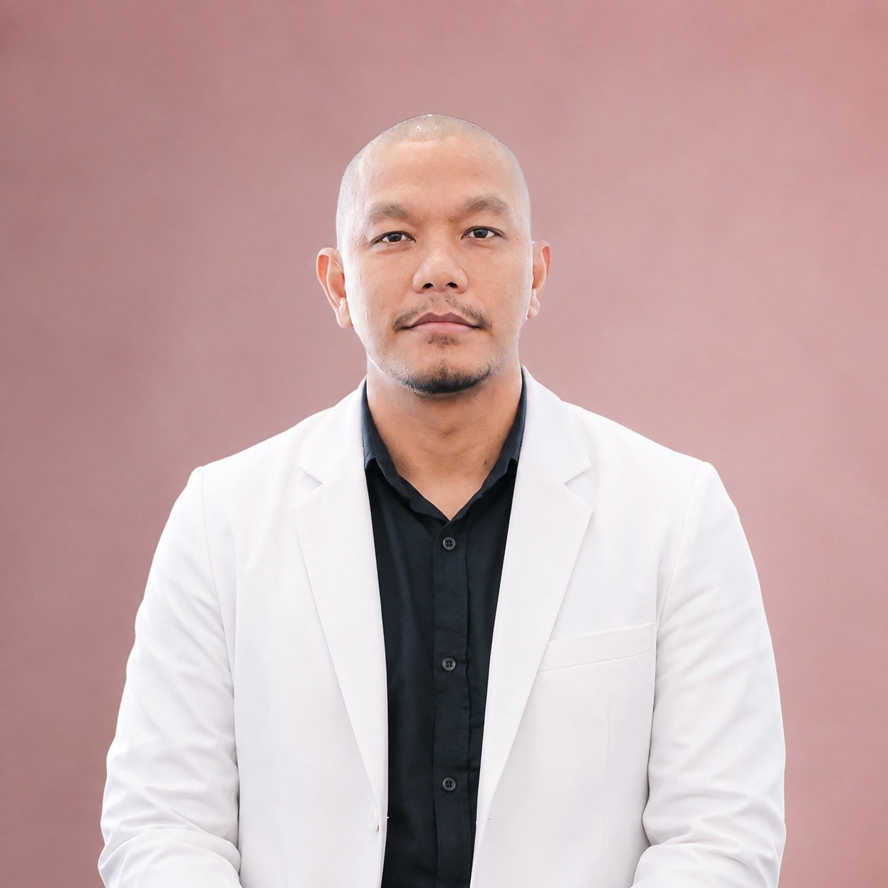 DENTIST Maesa Dental Clinic | Klinik Gigi Terbaik - drg. Eka Magrizal Anwir